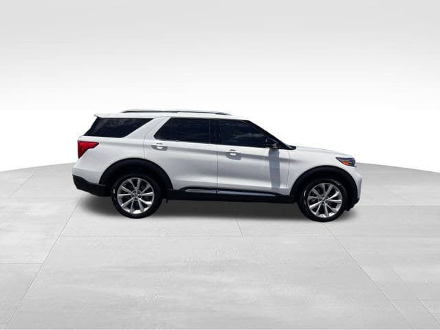 Used 2022 Ford Explorer Platinum w/ Technology Package AWD/4WD image 6