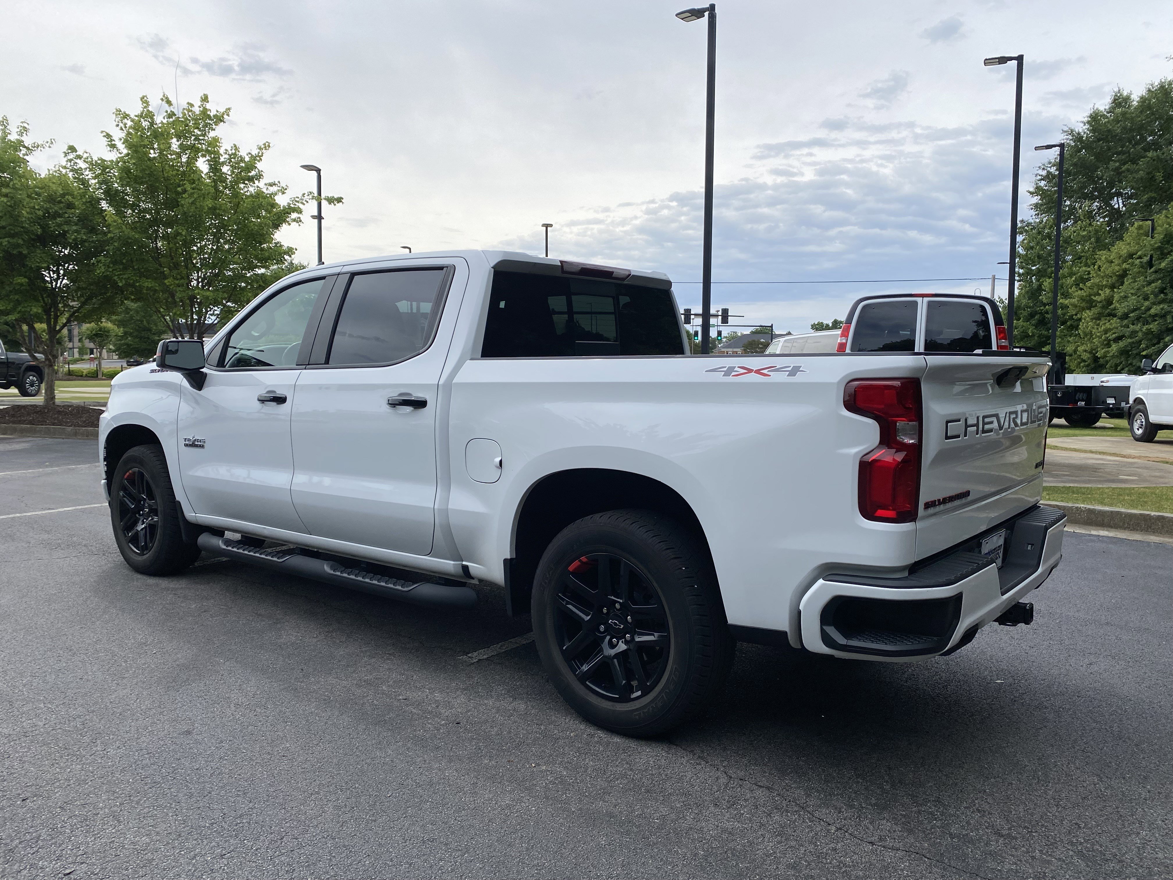 Used 2022 Chevrolet Silverado 1500 RST w/ Redline Edition AWD/4WD image 7