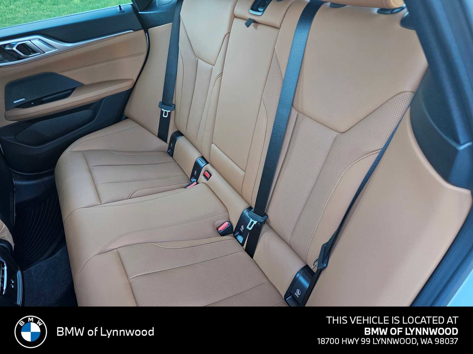 New 2026 BMW 430i xDrive w/ M Sport Package AWD/4WD image 17