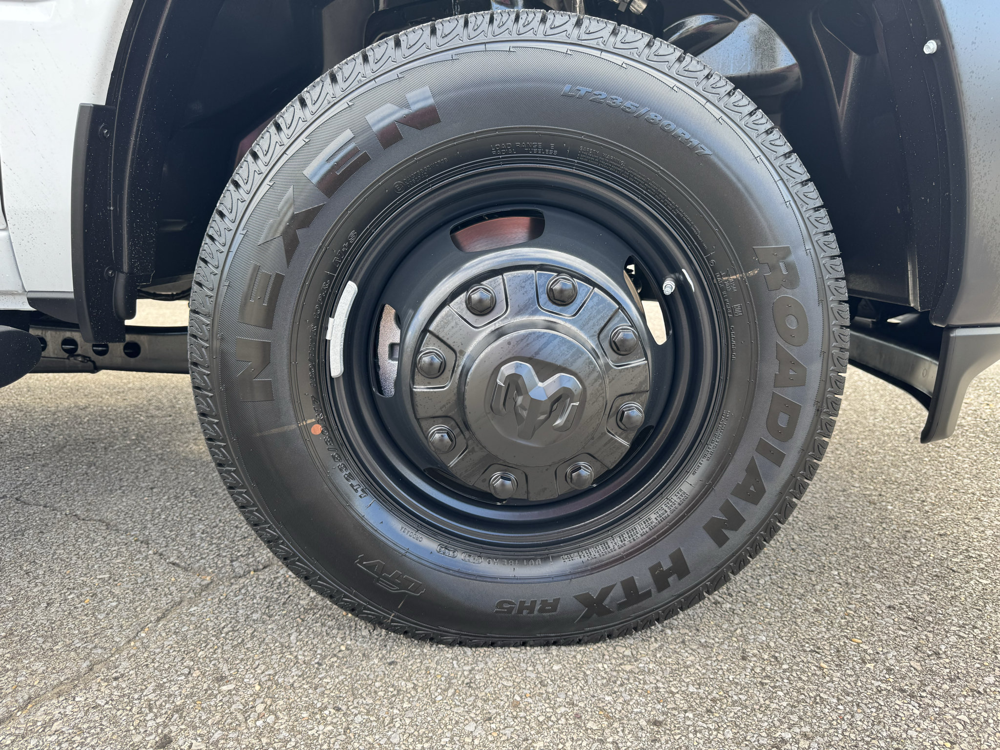 New 2027 RAM 3500 Tradesman AWD/4WD image 12