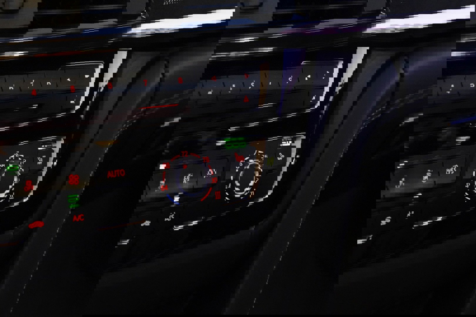 Used 2019 BMW M4 CS w/ Executive Package image 35