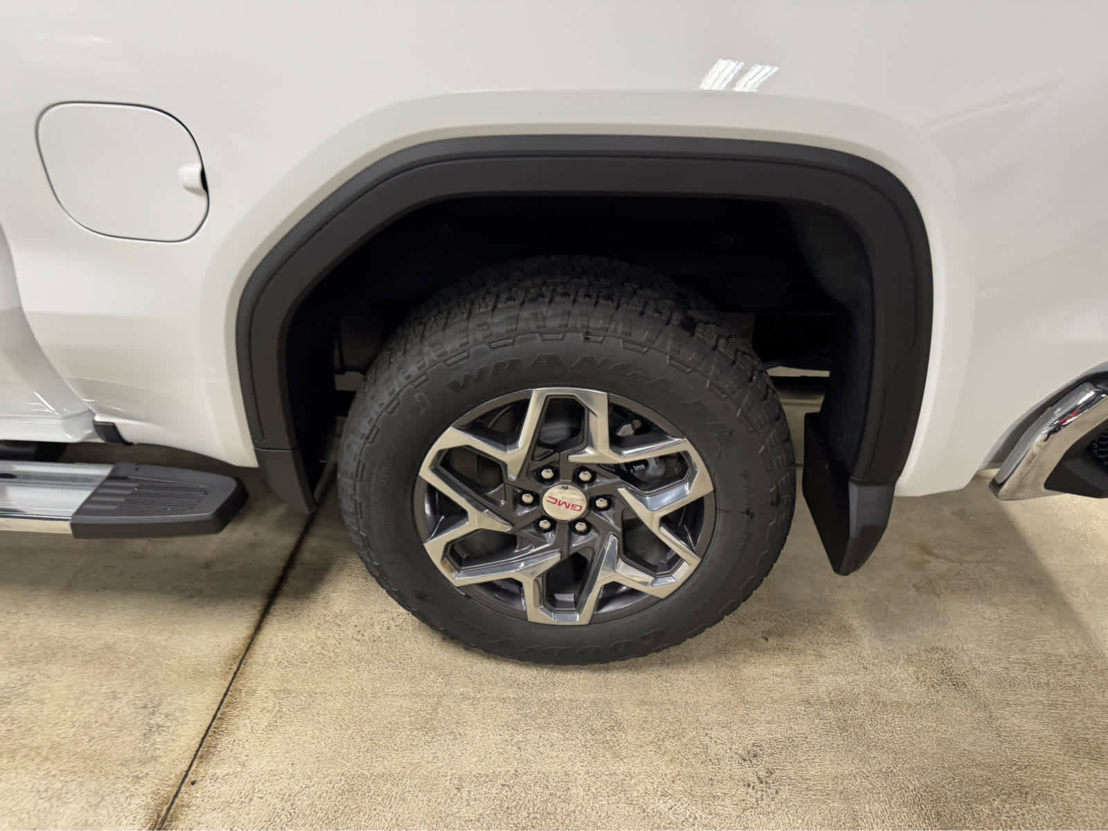 New 2026 GMC Sierra 1500 SLT w/ SLT Premium Plus Package image 9