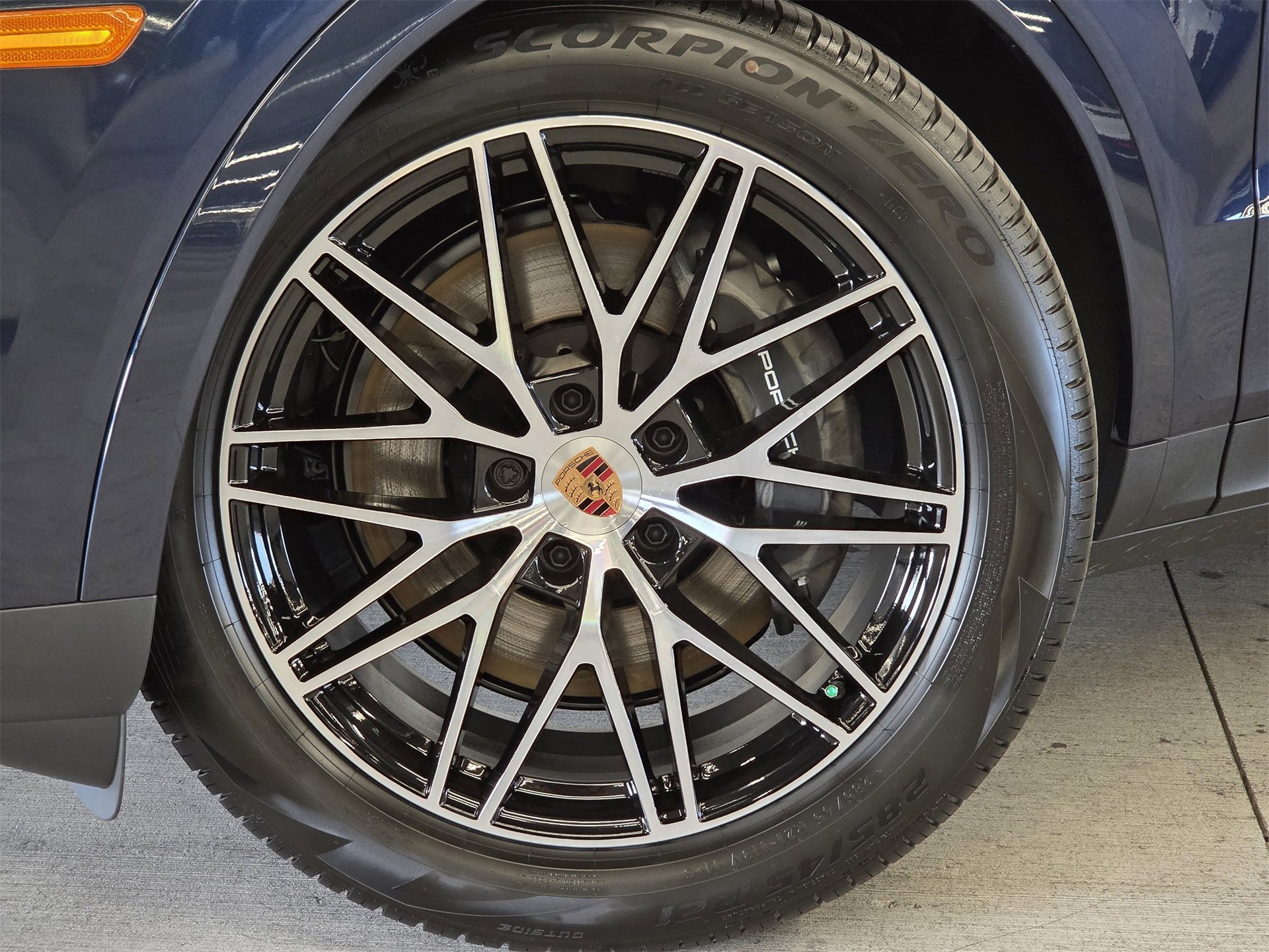 New 2026 Porsche Cayenne Coupe image 23