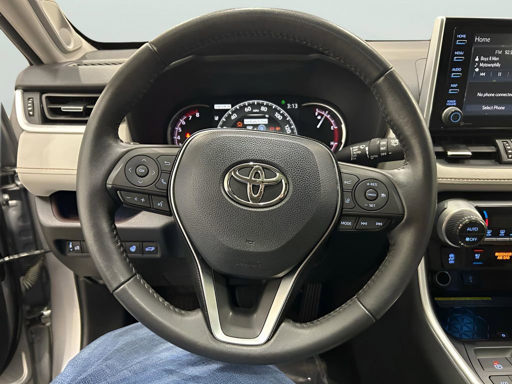 Used 2021 Toyota RAV4 Limited image 22