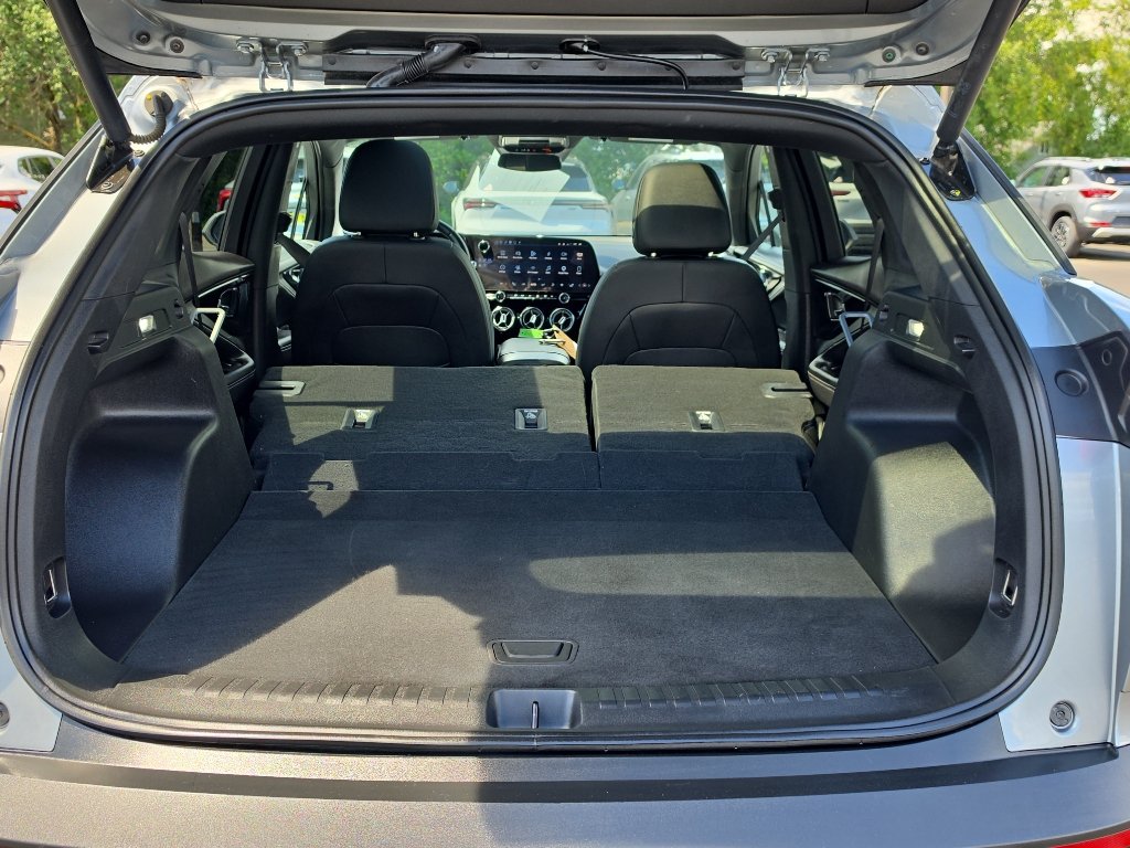 Certified 2024 Chevrolet Blazer EV LT AWD/4WD image 10
