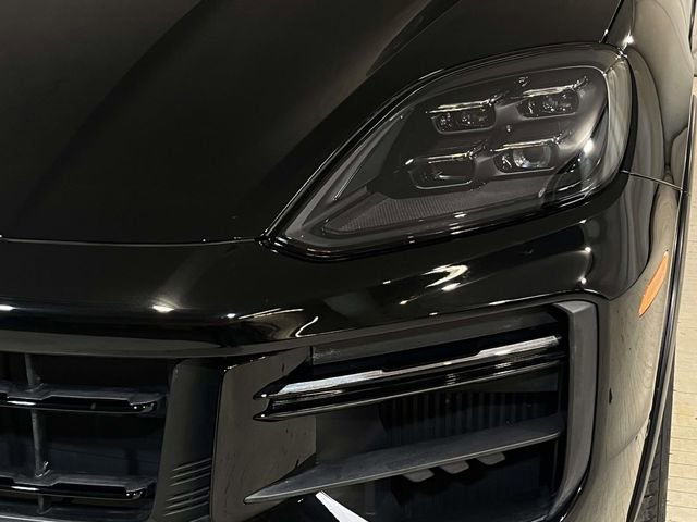 Certified 2026 Porsche Cayenne Turbo GT AWD/4WD image 5