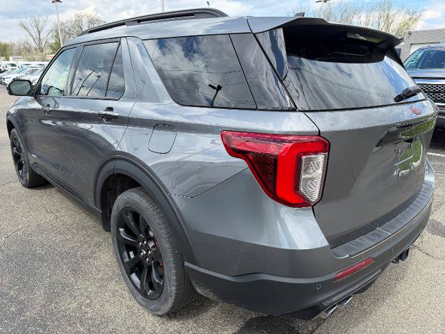 Certified 2024 Ford Explorer ST w/ Equipment Group 401A AWD/4WD image 3