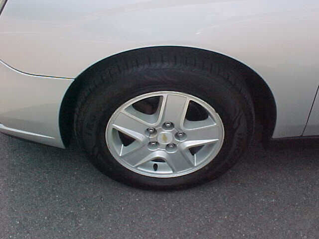 Used 2005 Chevrolet Malibu LS image 5