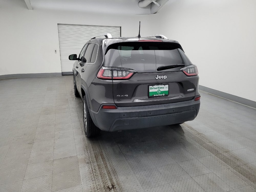Used 2019 Jeep Cherokee Latitude Plus AWD/4WD image 6