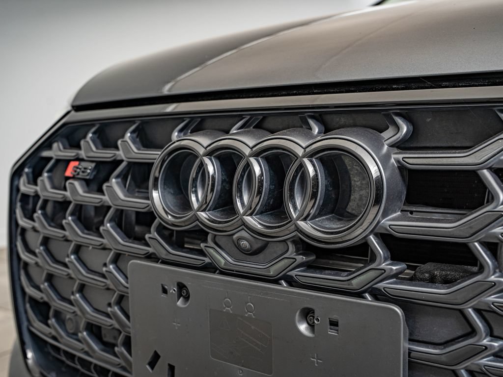 Used 2022 Audi S8 AWD/4WD image 12
