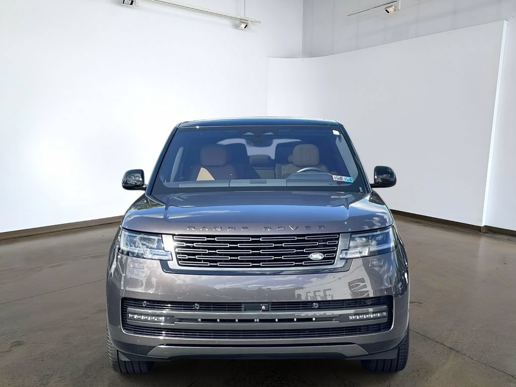 Certified 2023 Land Rover Range Rover Long Wheelbase SE AWD/4WD image 2