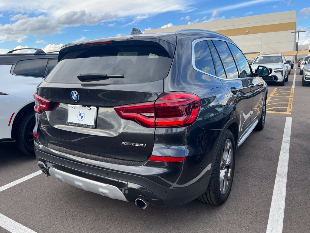 Used 2020 BMW X3 xDrive30i w/ Executive Package AWD/4WD image 3
