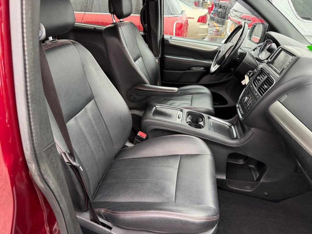 Used 2020 Dodge Grand Caravan GT FWD image 6