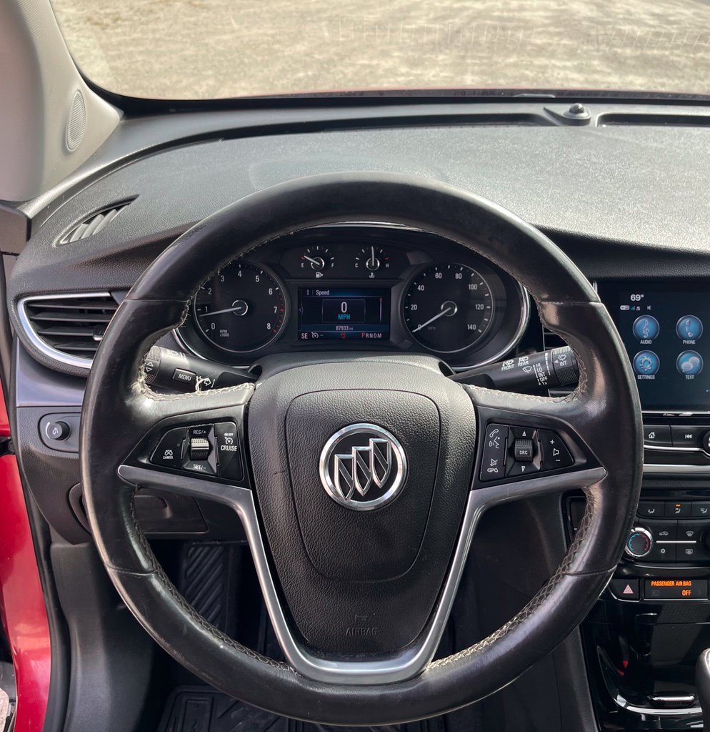 Used 2020 Buick Encore Preferred w/ Safety Package FWD image 21