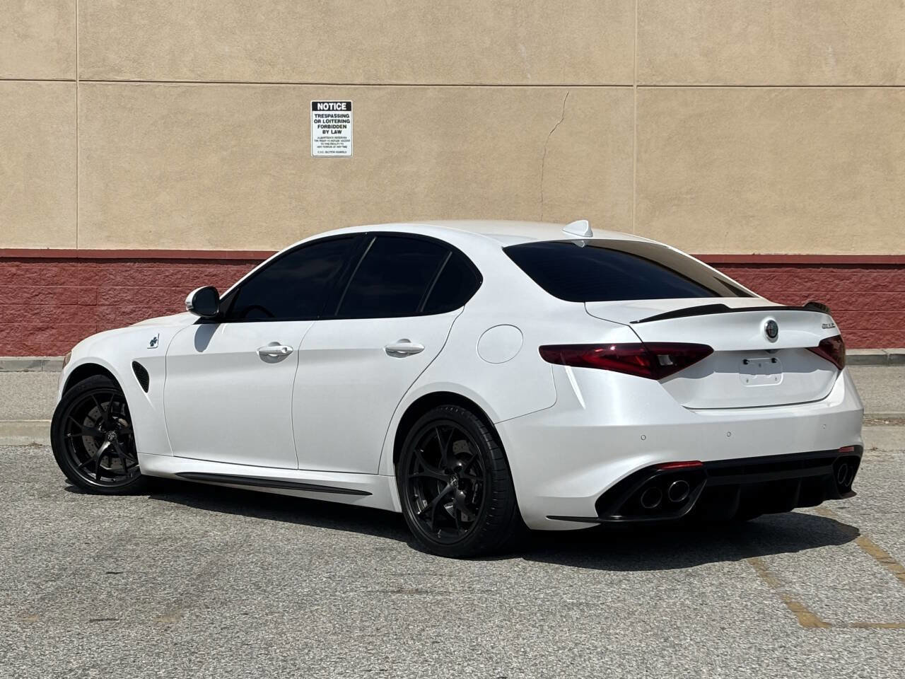 Used 2018 Alfa Romeo Giulia Quadrifoglio w/ Driver Assist Dynamic Package image 4