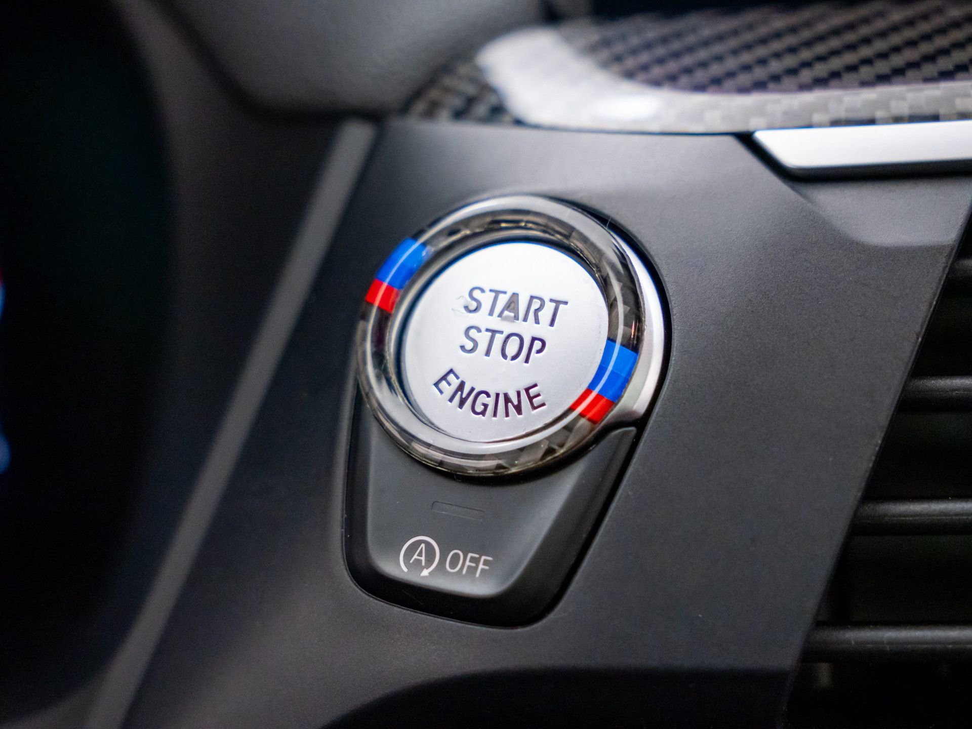 Used 2020 BMW X4 xDrive30i w/ M Sport Package 2 image 29