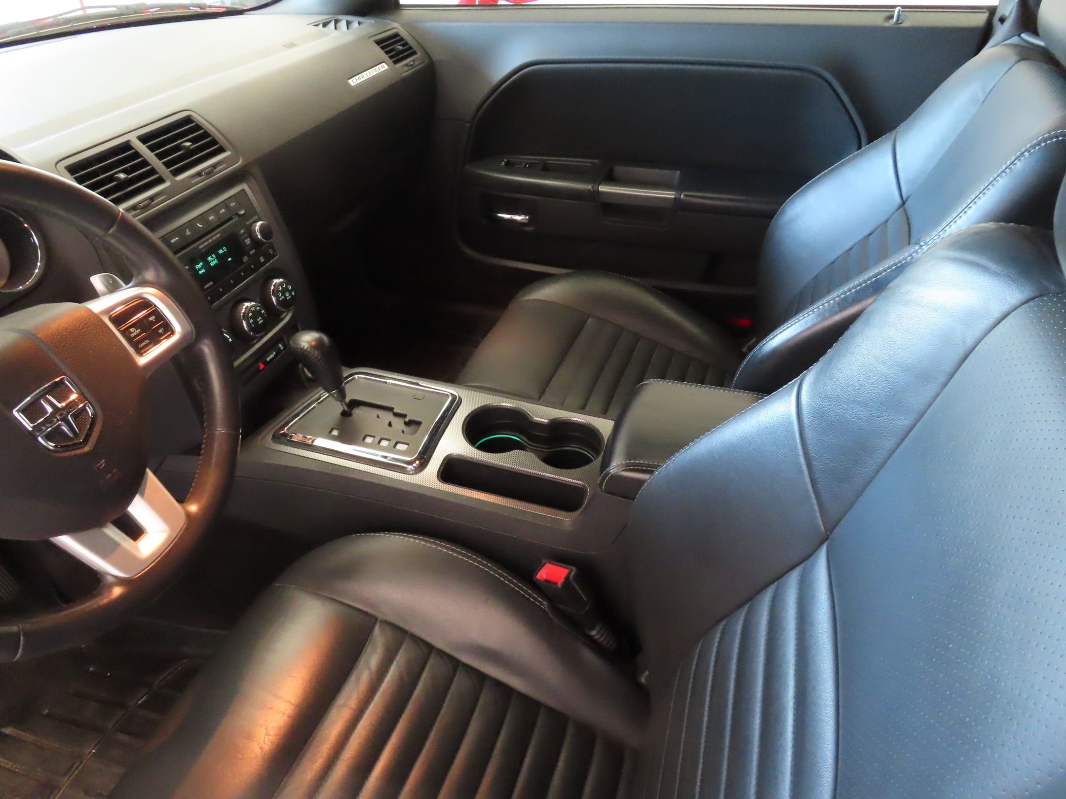 Used 2013 Dodge Challenger R/T Plus image 21