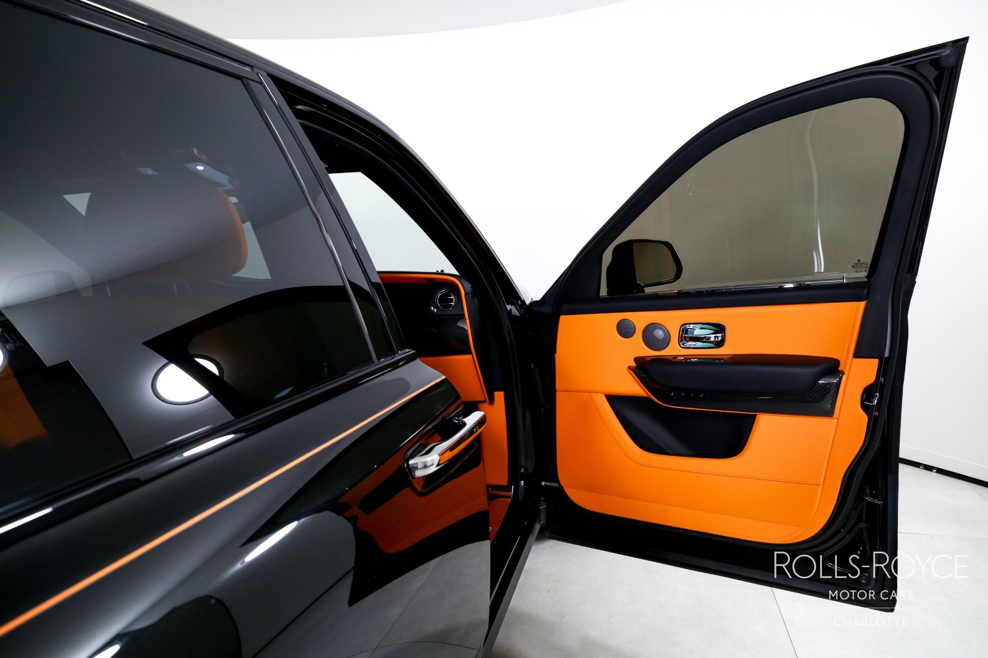 Certified 2023 Rolls-Royce Cullinan Black Badge AWD/4WD image 35