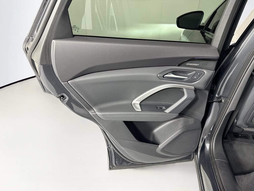 Certified 2025 Audi Q5 Premium Plus w/ Premium Plus AWD/4WD image 27