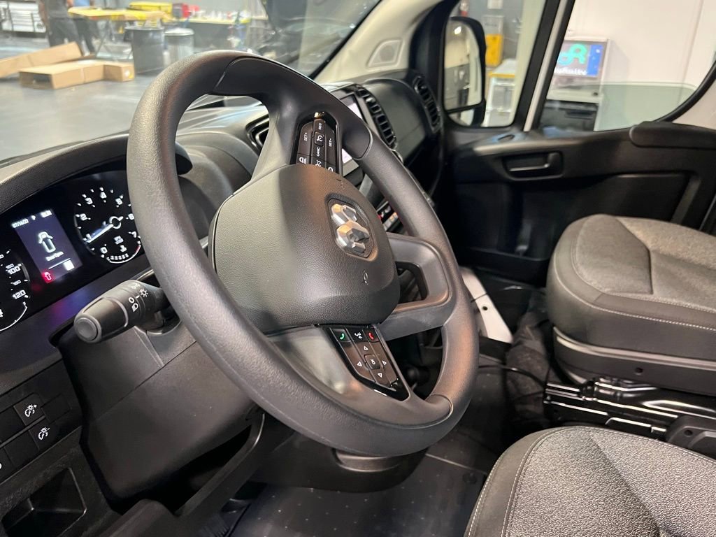 Used 2025 RAM ProMaster 2500 w/ Convenience Group image 22
