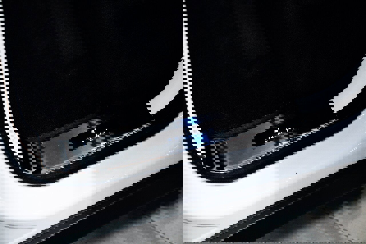 Used 2023 Rolls-Royce Cullinan w/ Cullinan Package image 9