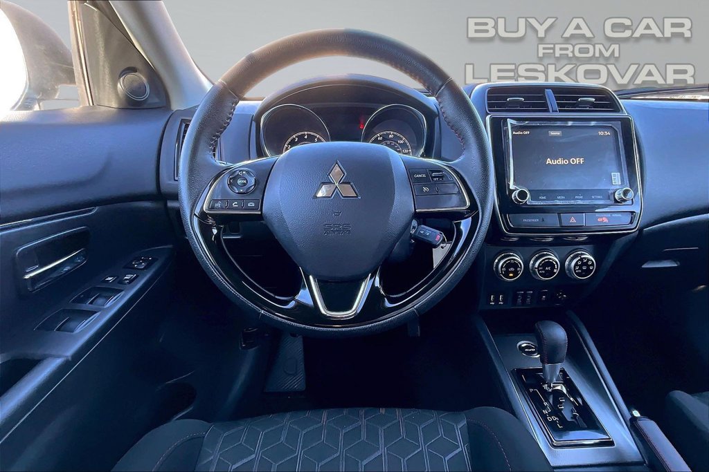 Used 2025 Mitsubishi Outlander Sport LE AWD/4WD image 5