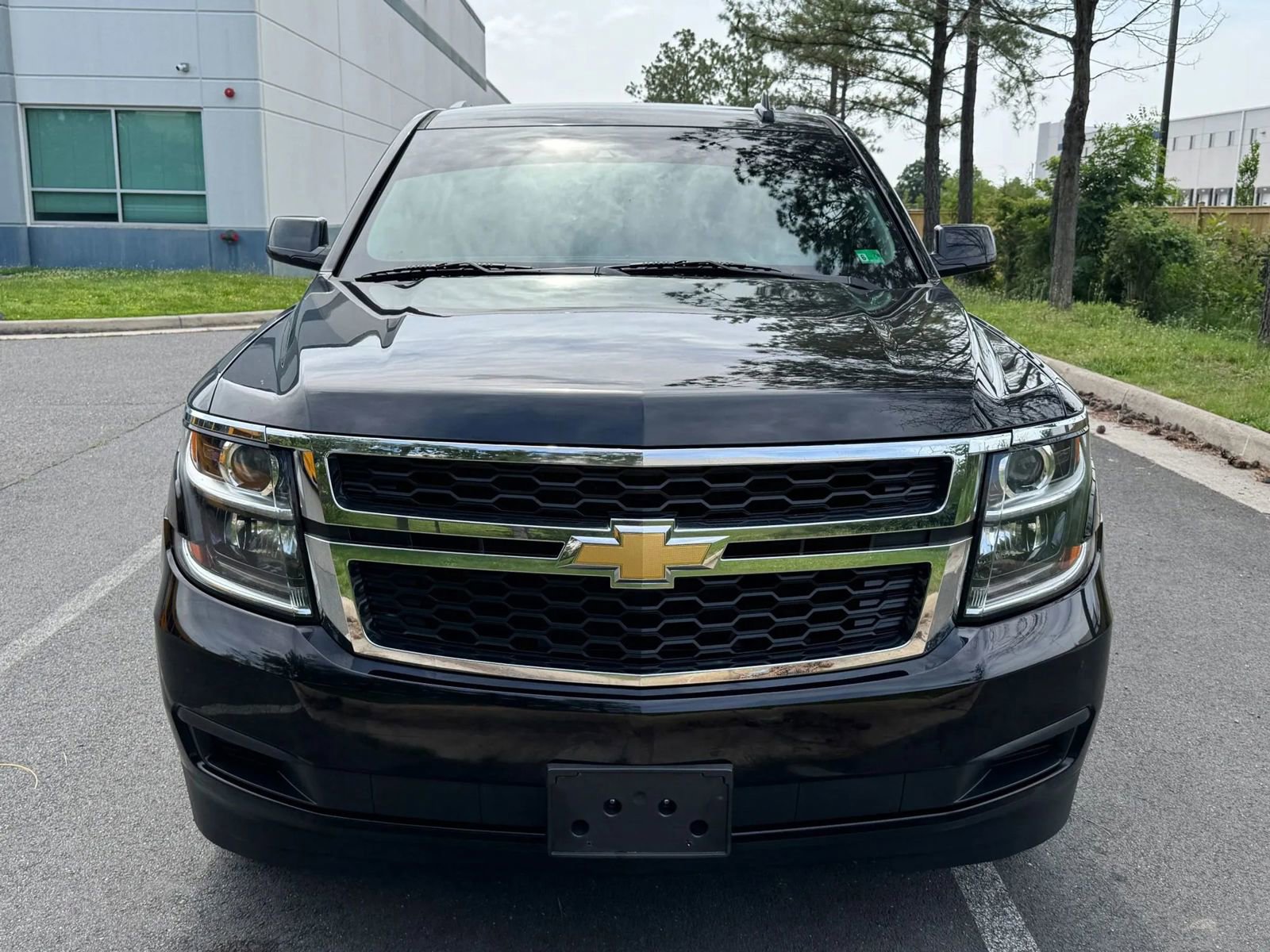 Used 2019 Chevrolet Tahoe LT AWD/4WD image 2