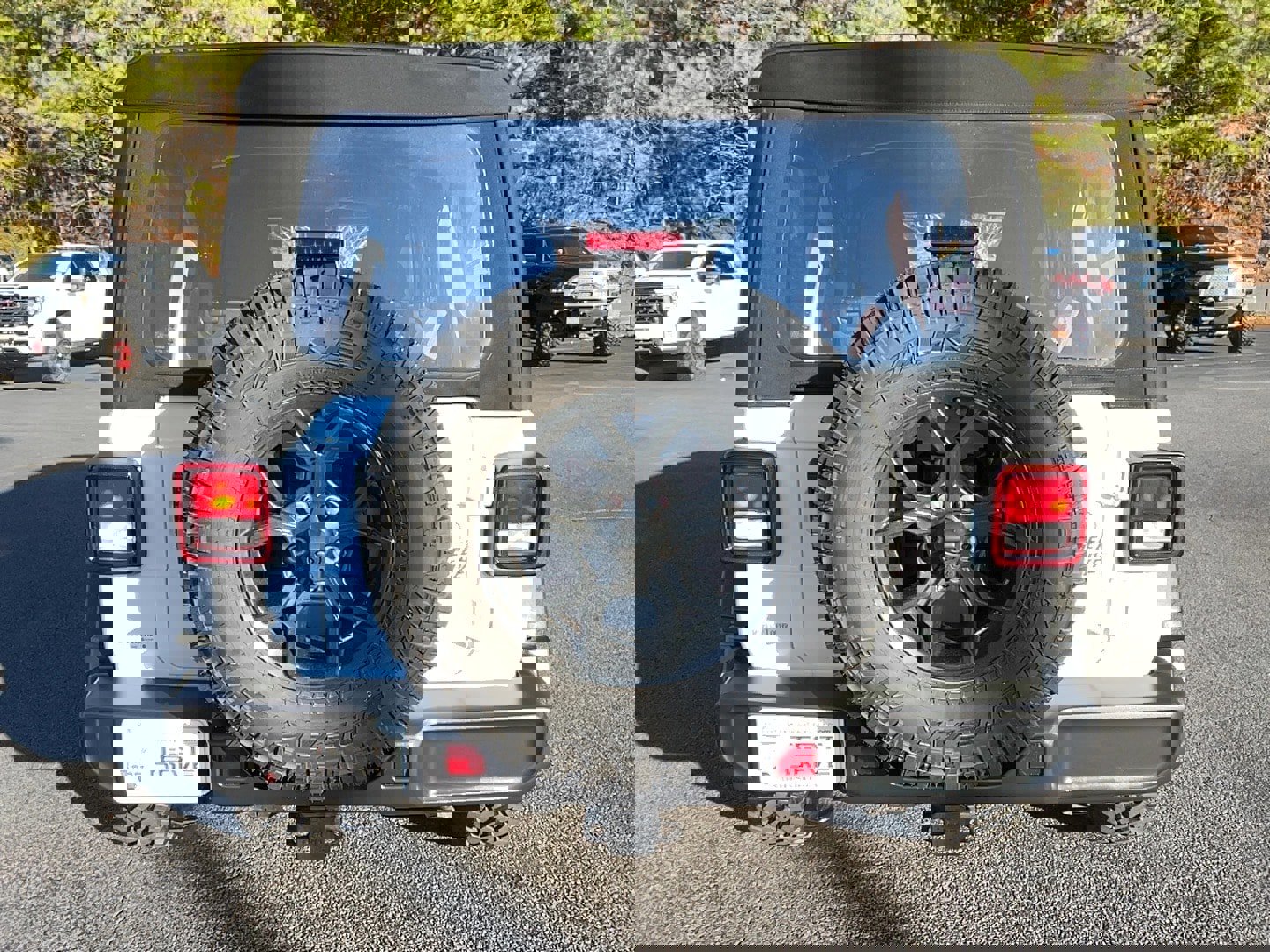 Used 2024 Jeep Wrangler Willys image 6