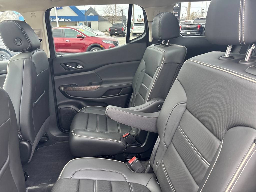 Used 2023 GMC Acadia Denali w/ Denali Ultimate Package AWD/4WD image 31