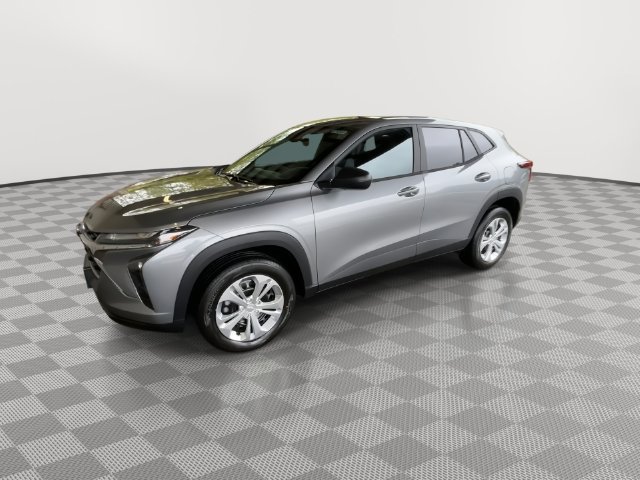 New 2026 Chevrolet Trax LS w/ Driver Confidence Package FWD image 4