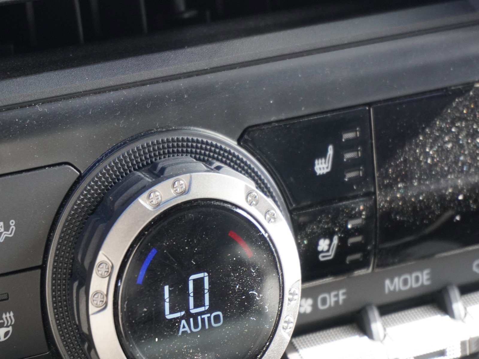 Used 2025 Toyota 4Runner Trailhunter image 31