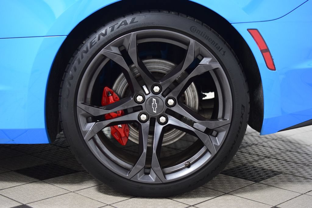 Used 2023 Chevrolet Camaro SS RWD image 28