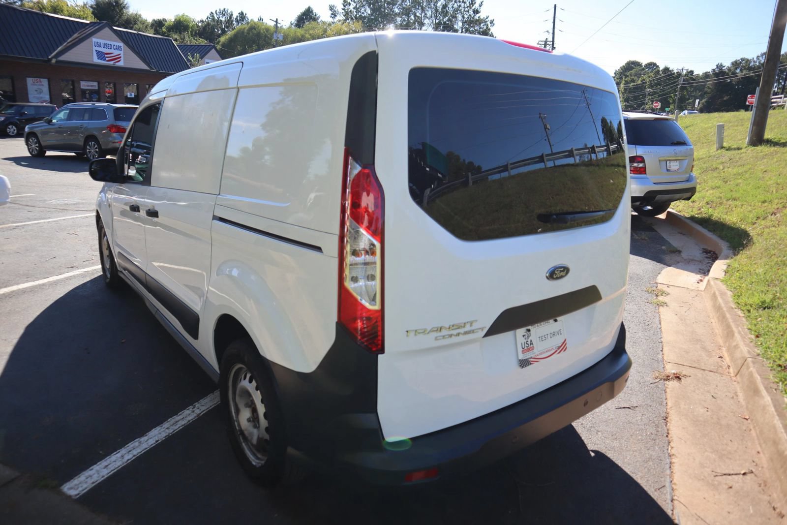 Used 2018 Ford Transit Connect XL FWD image 4