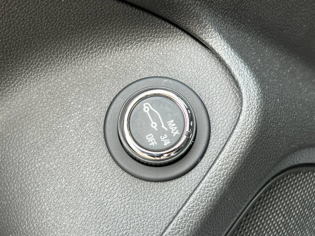 Used 2024 Chevrolet TrailBlazer RS w/ Convenience Package FWD image 17