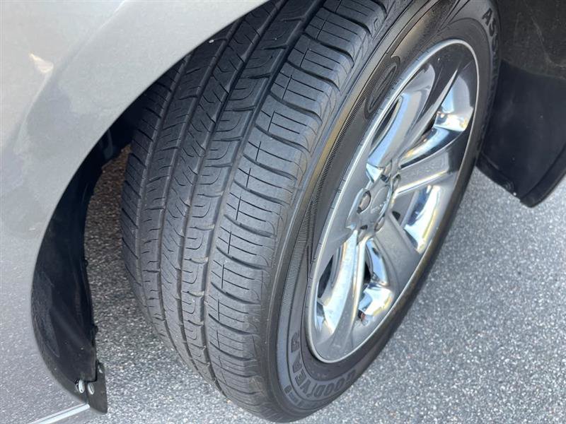 Used 2012 Dodge Charger R/T RWD image 36