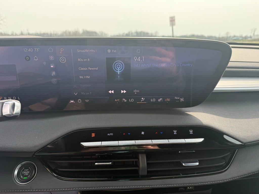 Used 2025 Buick Enclave Preferred w/ LPO, All-Weather Package image 38