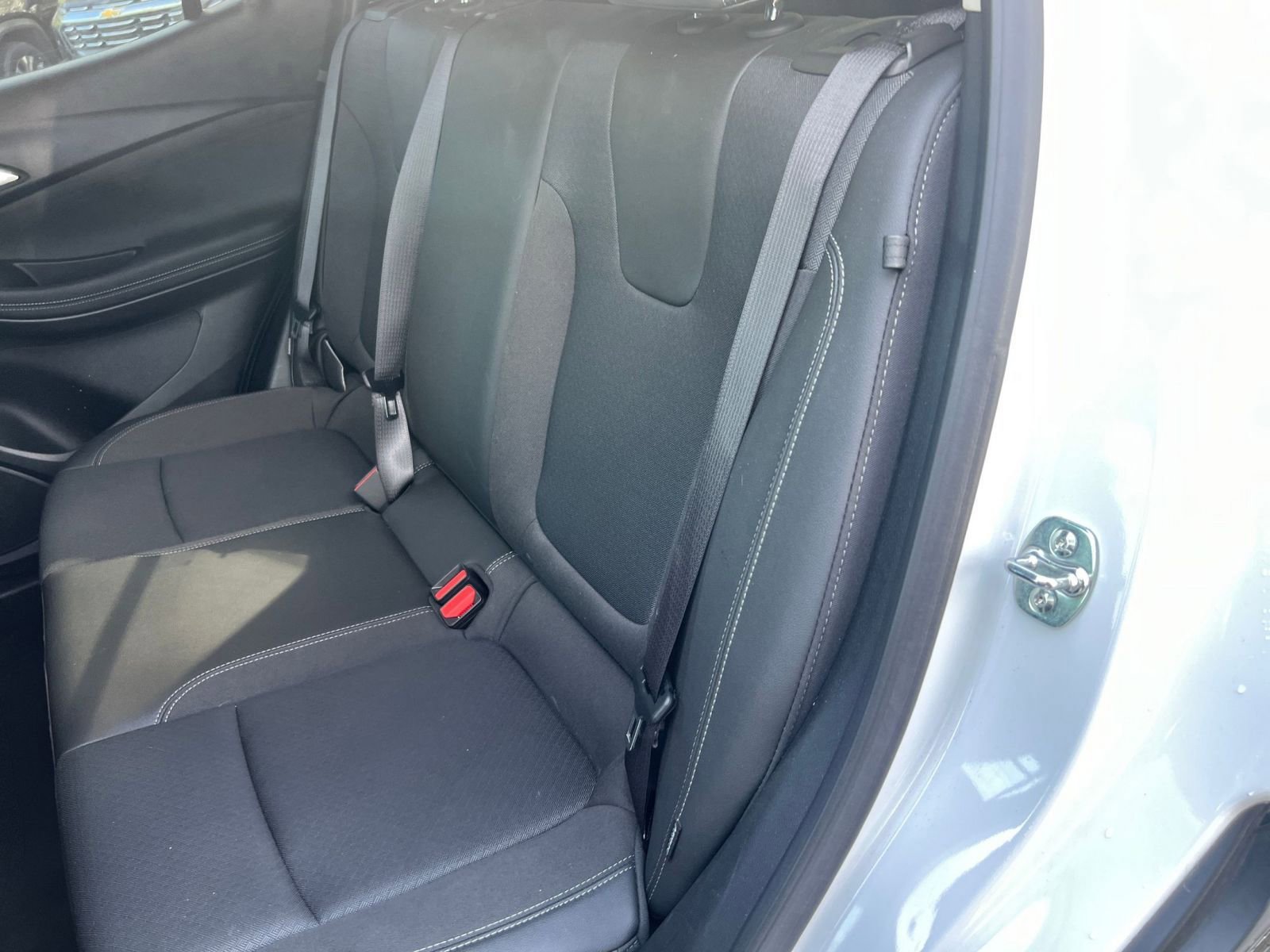 Used 2025 Buick Encore GX Preferred image 32