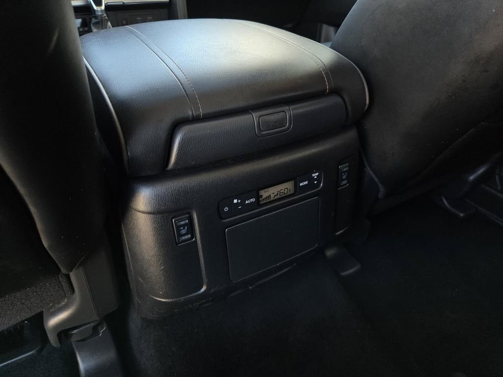 Used 2023 Nissan Armada Platinum w/ Captain's Chairs Package image 16
