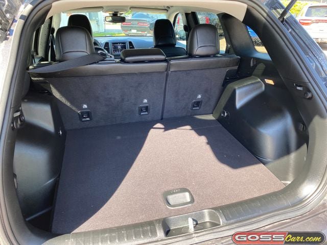 Certified 2022 Jeep Cherokee Latitude AWD/4WD image 8