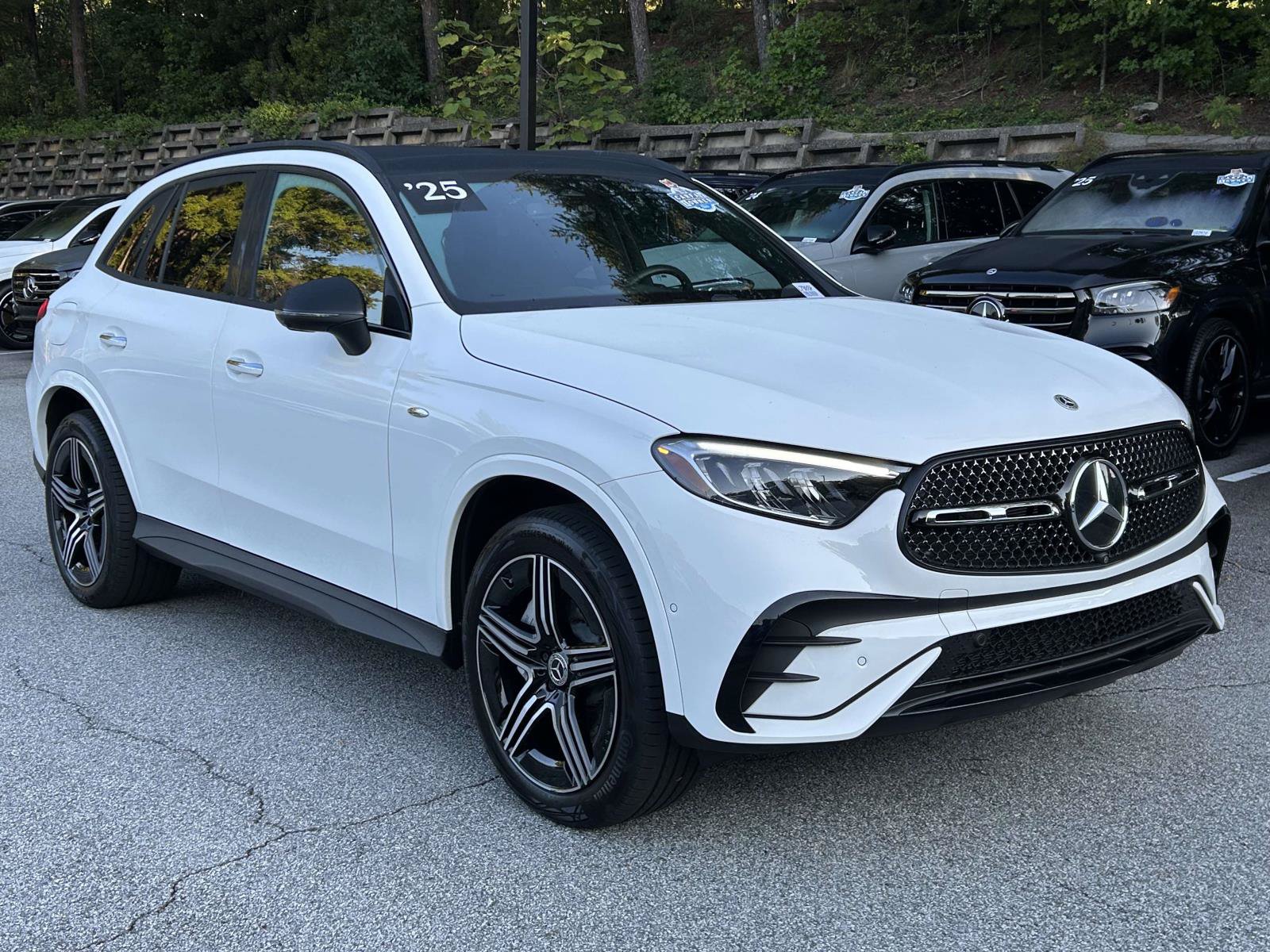 Certified 2025 Mercedes-Benz GLC 350e 4MATIC image 4