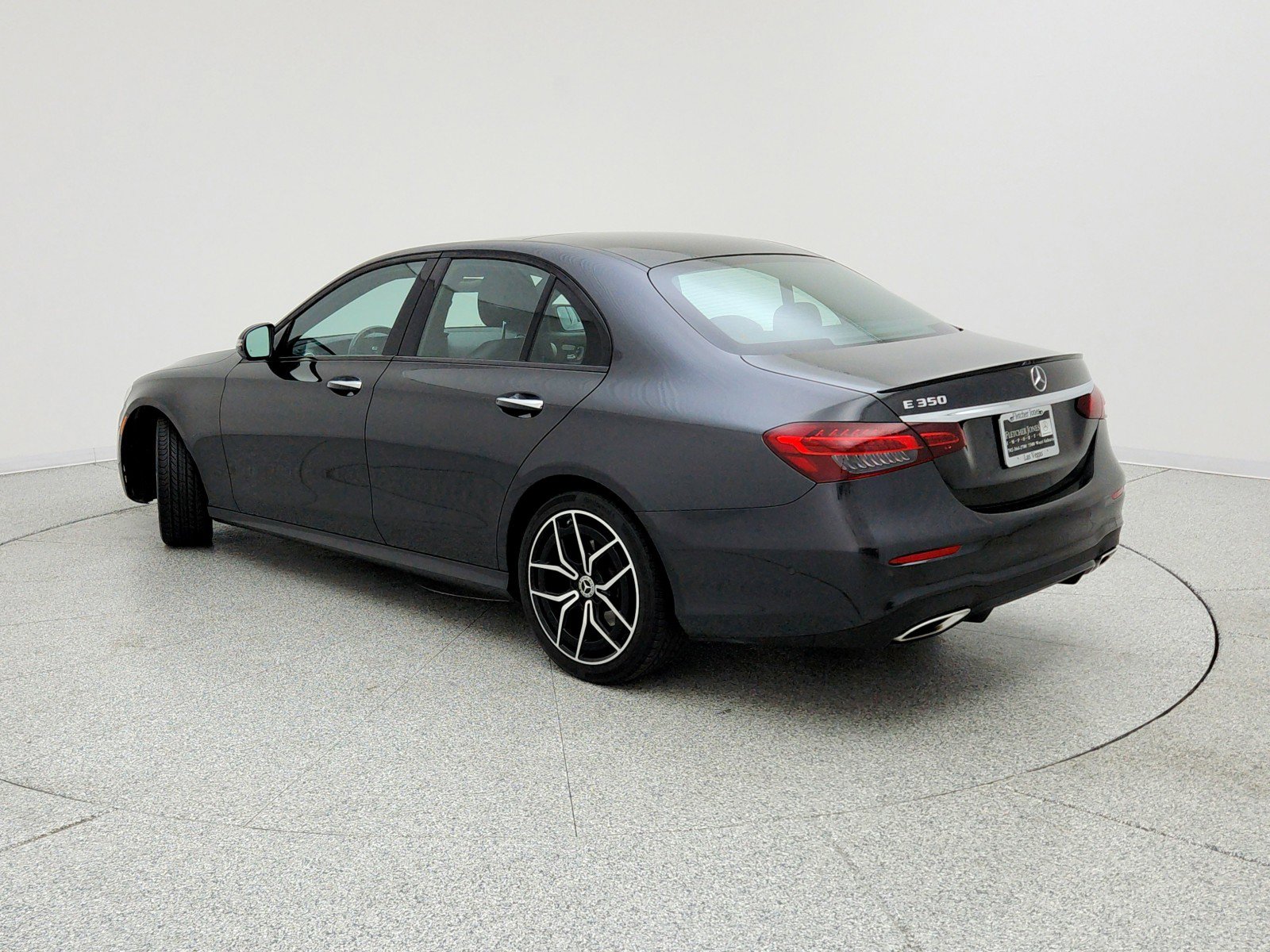 Used 2022 Mercedes-Benz E 350 Sedan image 7
