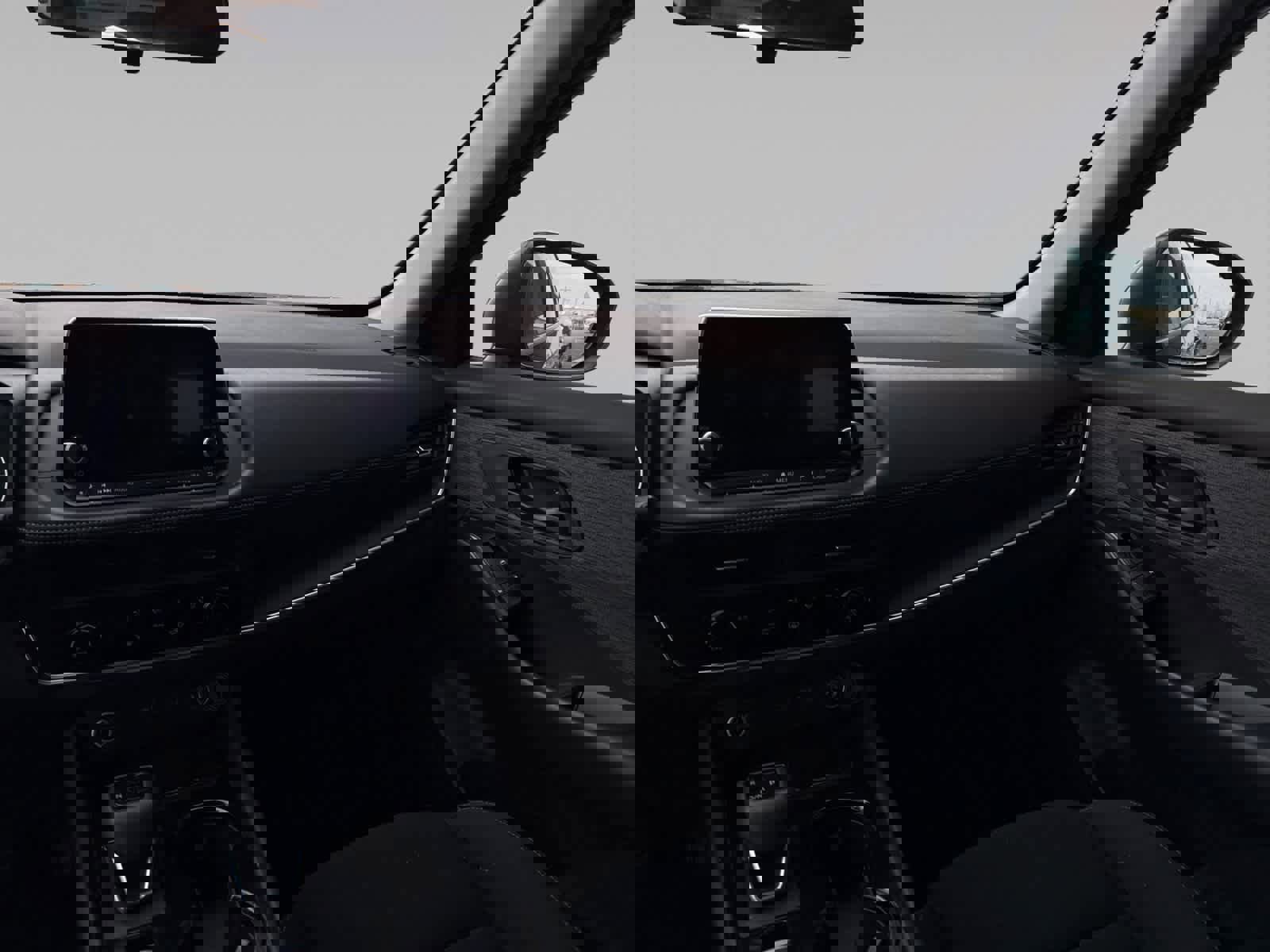 Used 2023 Nissan Rogue S image 10