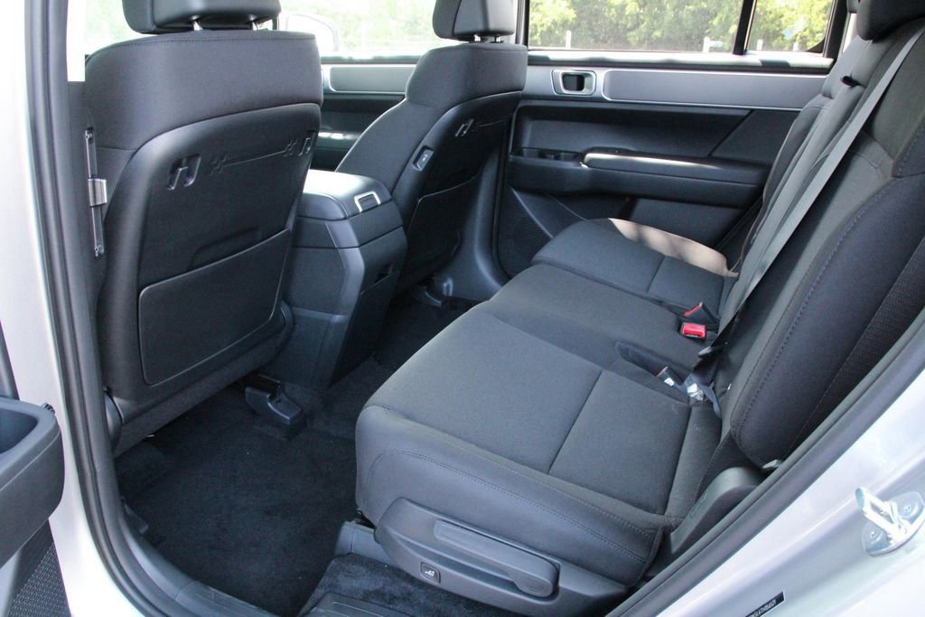 Certified 2026 Hyundai Santa Fe SE image 15