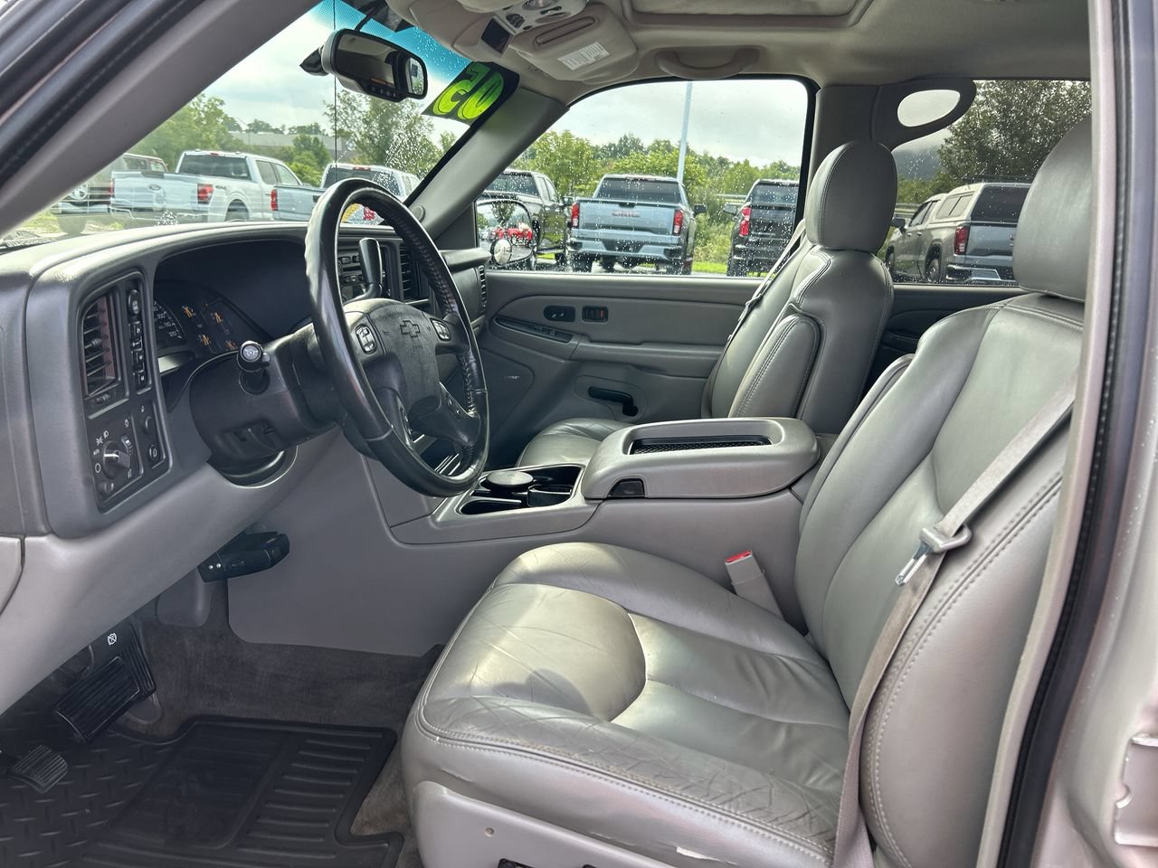Used 2005 Chevrolet Avalanche 2500 w/ Preferred Equipment Group AWD/4WD image 21