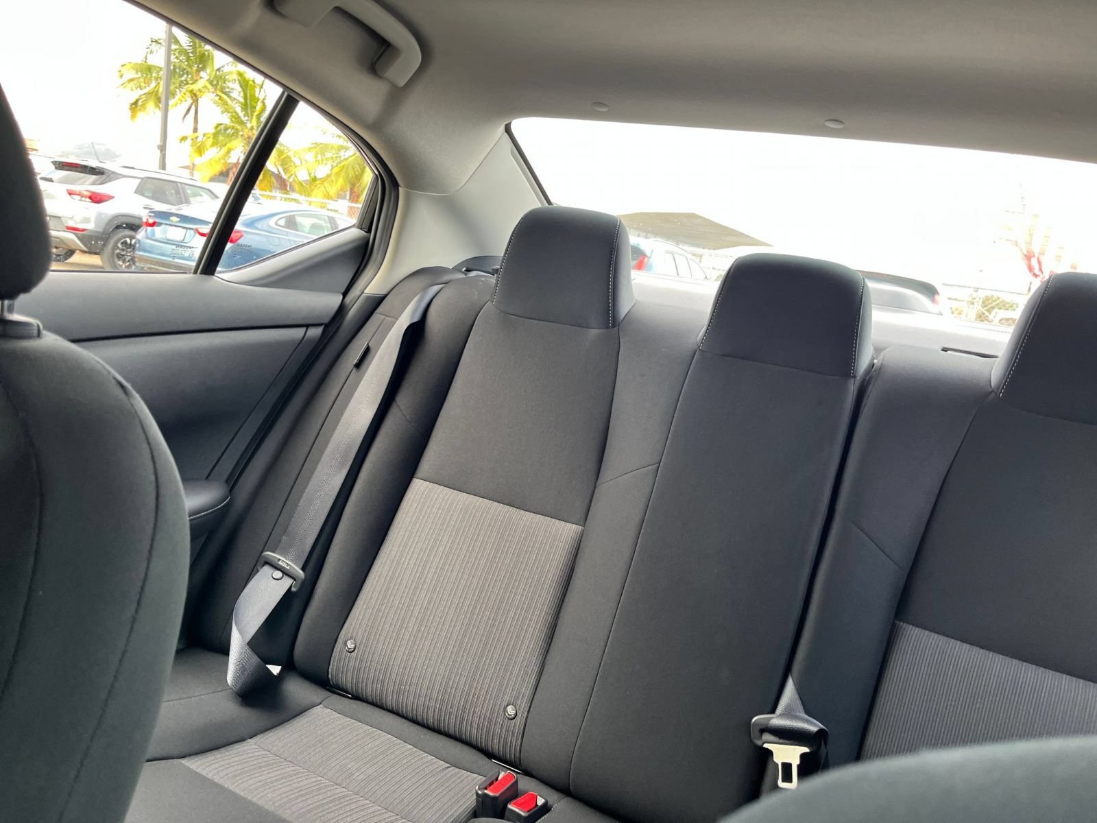 Used 2025 Nissan Sentra SV FWD image 36