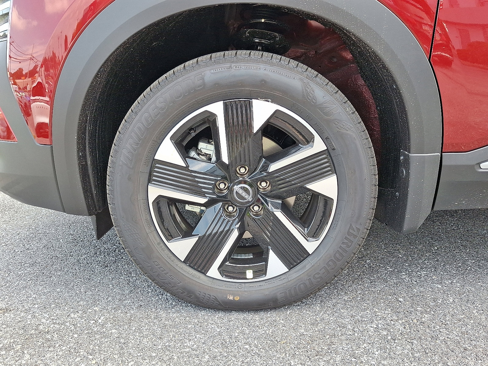 New 2026 Nissan Kicks SV w/ SV Premium Package image 4