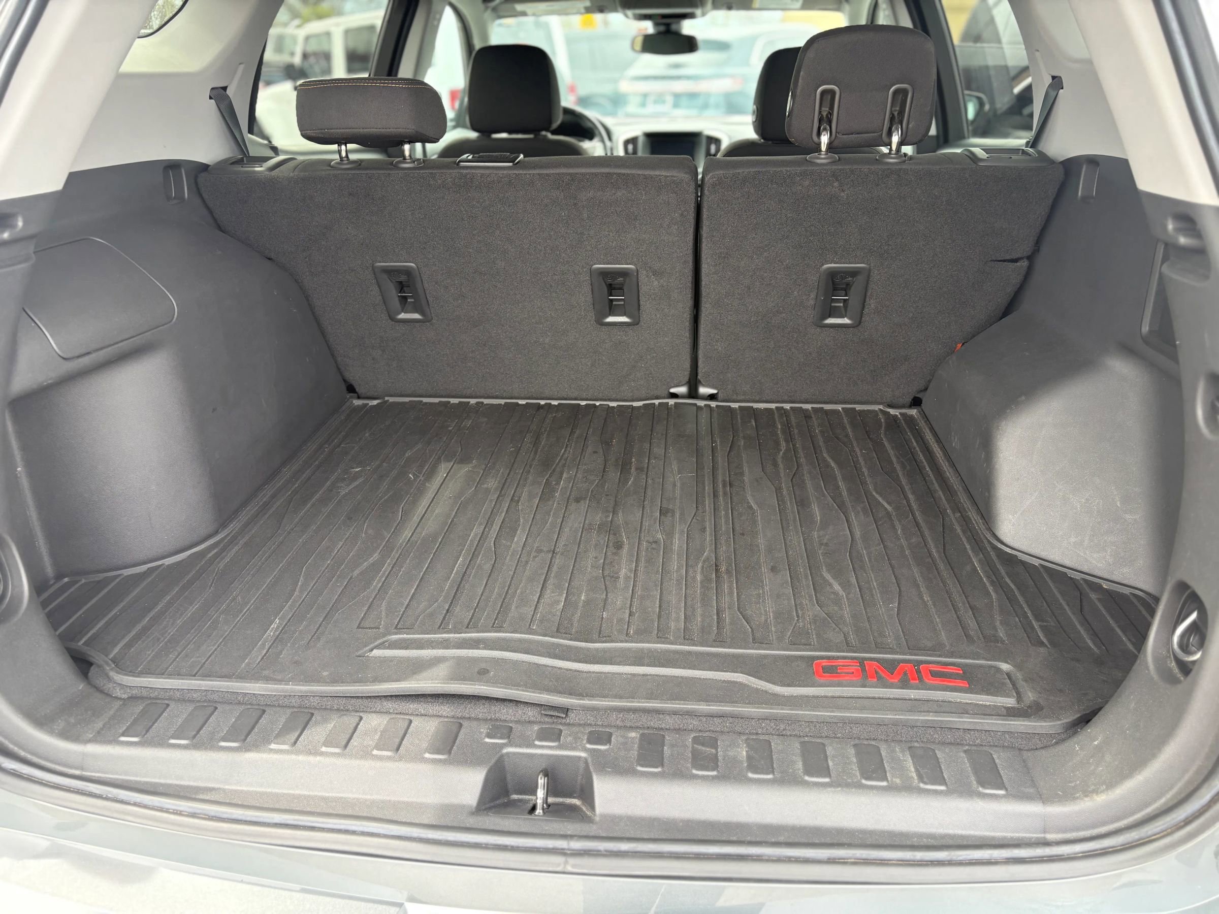 Used 2020 GMC Terrain SLE w/ Driver Convenience Package image 17