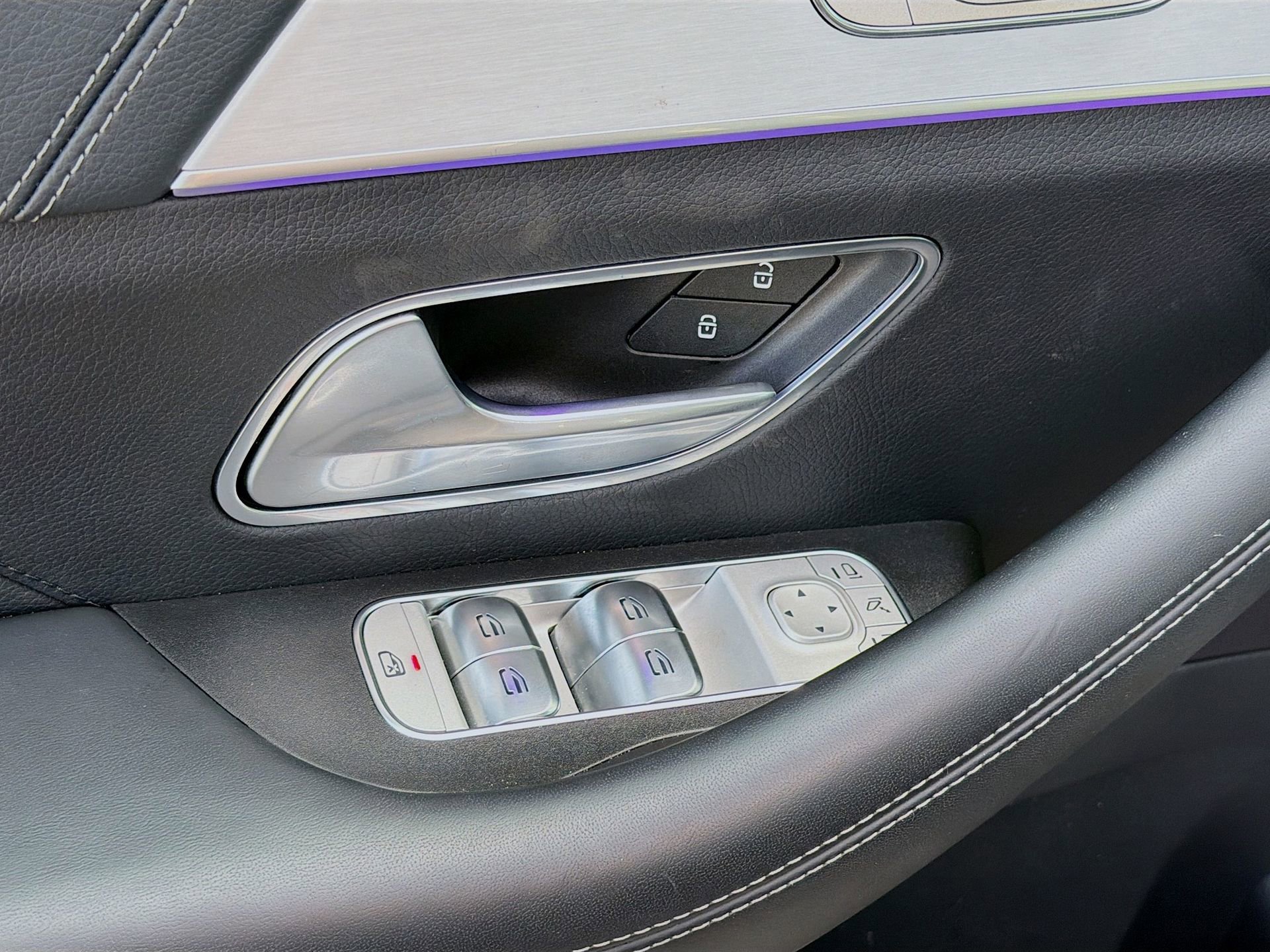 Used 2025 Mercedes-Benz GLE 53 AMG 4MATIC image 23