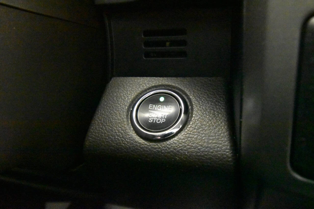 Used 2021 Ford Expedition XLT image 27