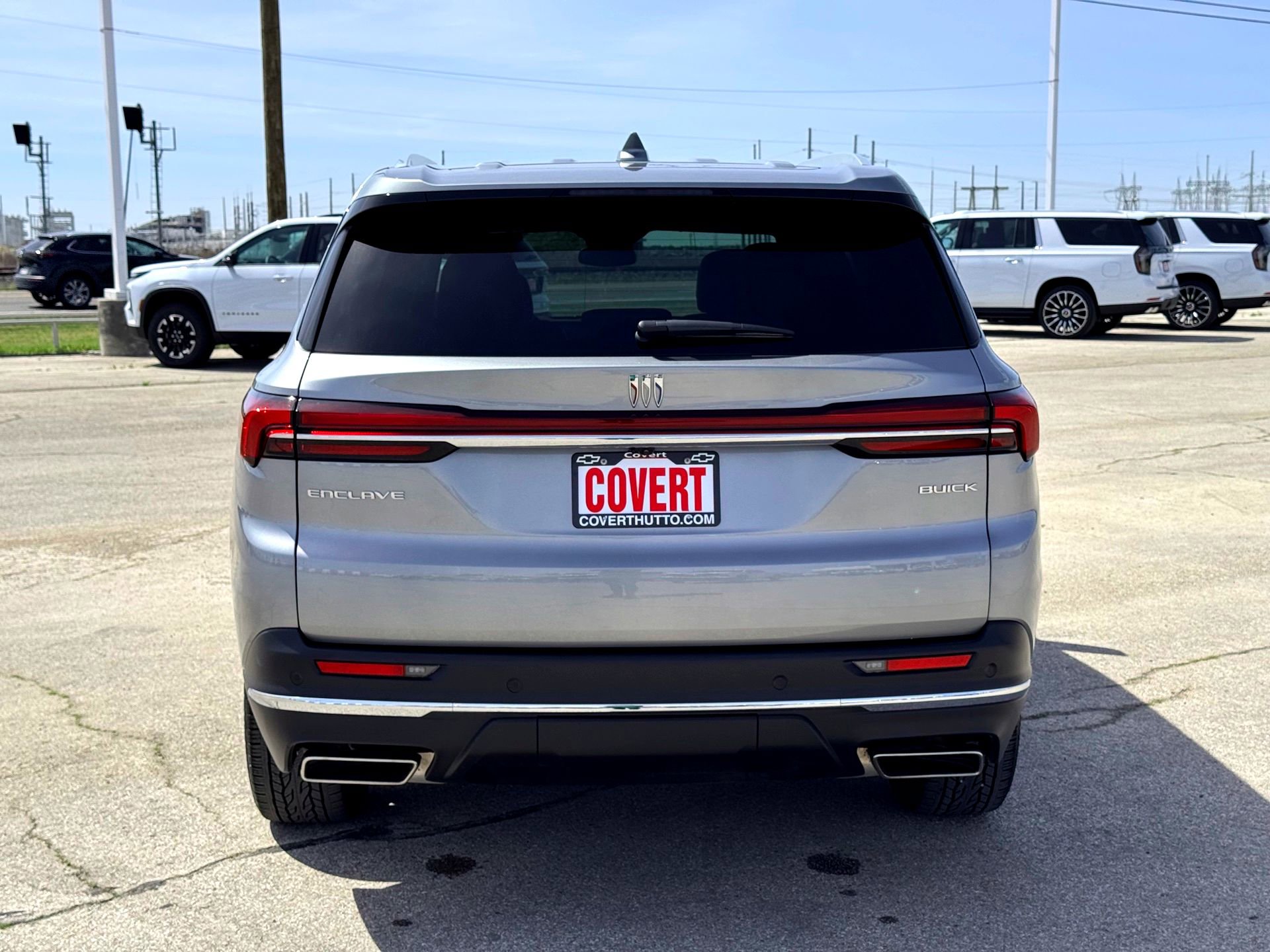 Used 2025 Buick Enclave Preferred image 7